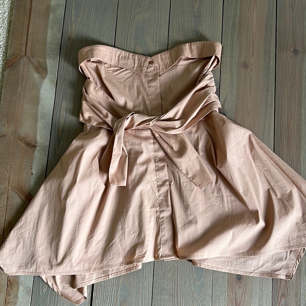 Venus khaki strapless button down top with tie front. Flowy. Size 12